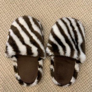 Pottery Barn Teen slippers size large